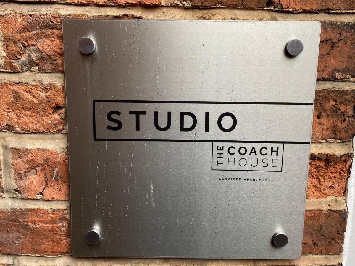 Studio At The Coach House Apartments Leeds  Exterior foto